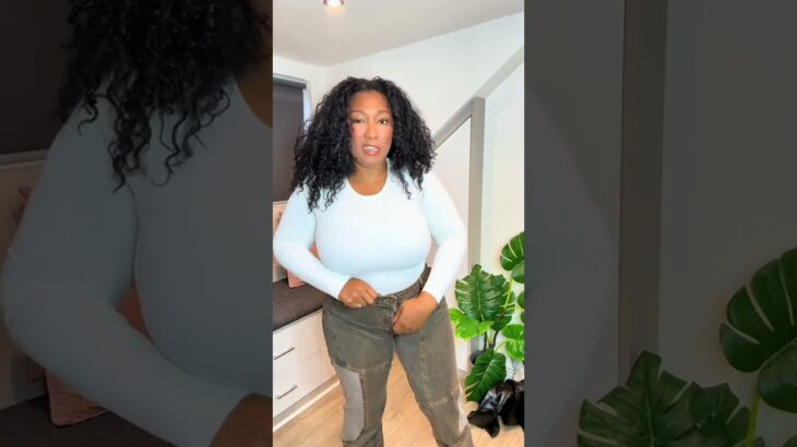 Denim on denim Set is called in reverse stretch jeans and jacket #midsizefashion #casualoutfits