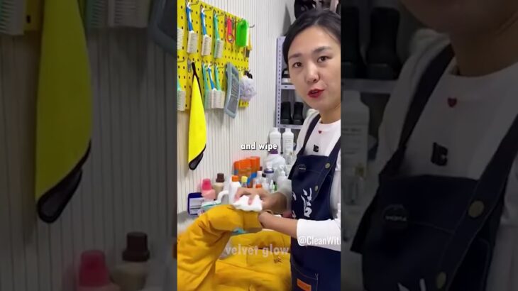 🧥 Don’t Throw Away Your Old Jacket! Genius Cleaning Hack ✨