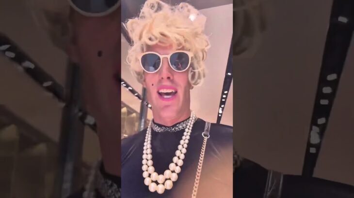 Trying new £5,000 Gucci jacket #gucci #fashionstyle #florenceitaly