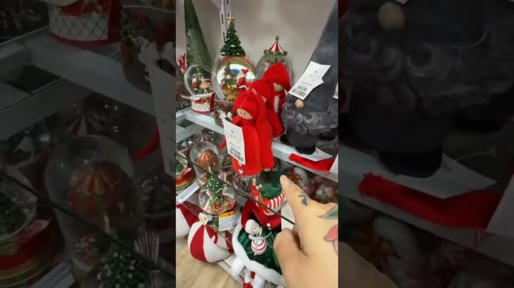 Hunting for puffer jacket snoopy season is upon us! #ThriftFinds   #VintageFinds #HomeDecorDIY