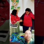 Mummy ne Gudiya se jacket Chin li 🤣 #shorts #gauravaroravlogs #youtubeshorts #greenscreenshorts