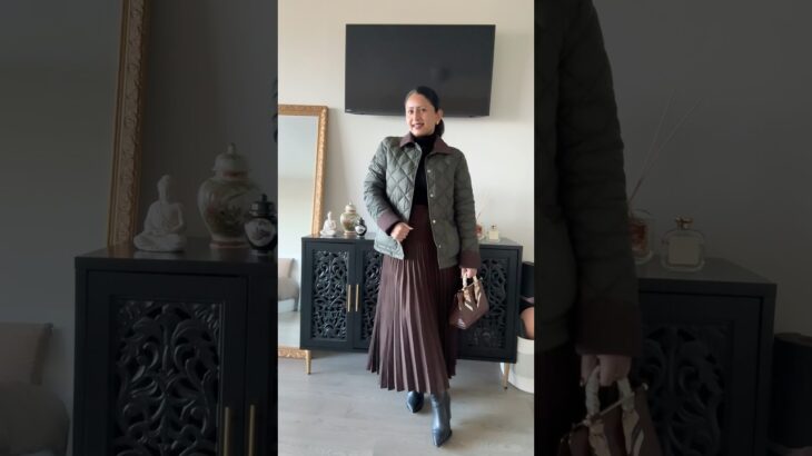 STYLING RALPH LAUREN BARN JACKET FOR FALL | #ralphlauren #ralphlaurenstyle #barnjacket #shorts