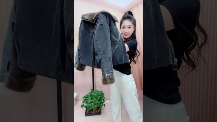 Stylish Winter Jacket Try-On | New Winter Collection 2026 #WinterFashion #WinterJacket #WinterOutfit