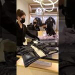 There is a very warm down jacket. Did you buy it? #manclothes #downjacket #warmup