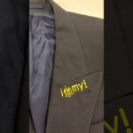 ジャケットに学習塾のロゴマーク